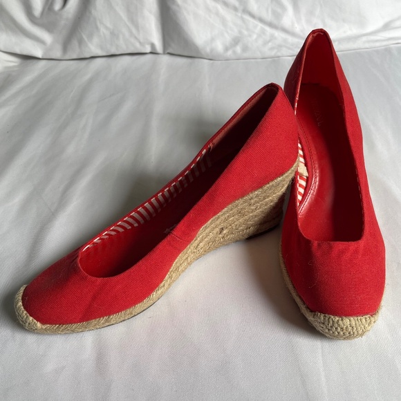 Merona - 3 inch Red Wedge Heel - Picture 1 of 3